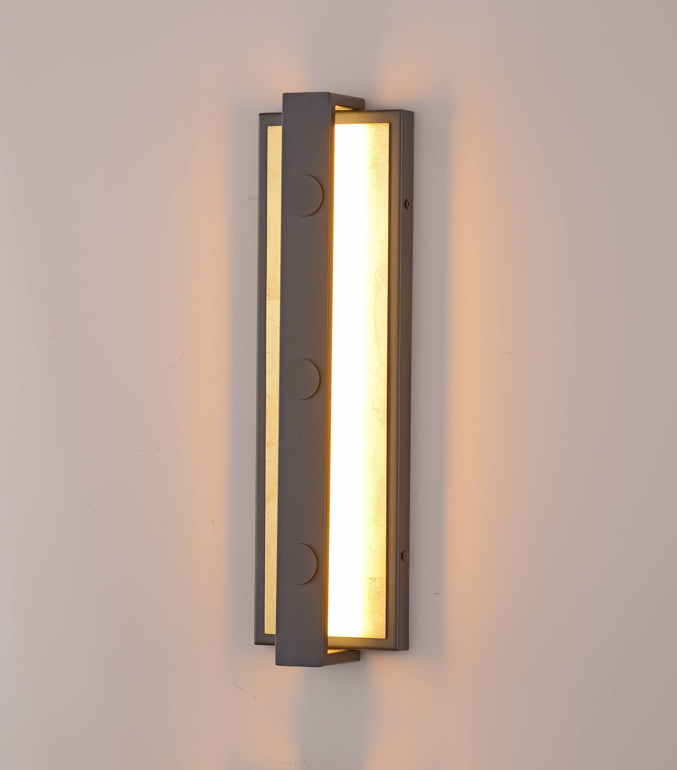 Vertikal gull-folie metall vegglampe